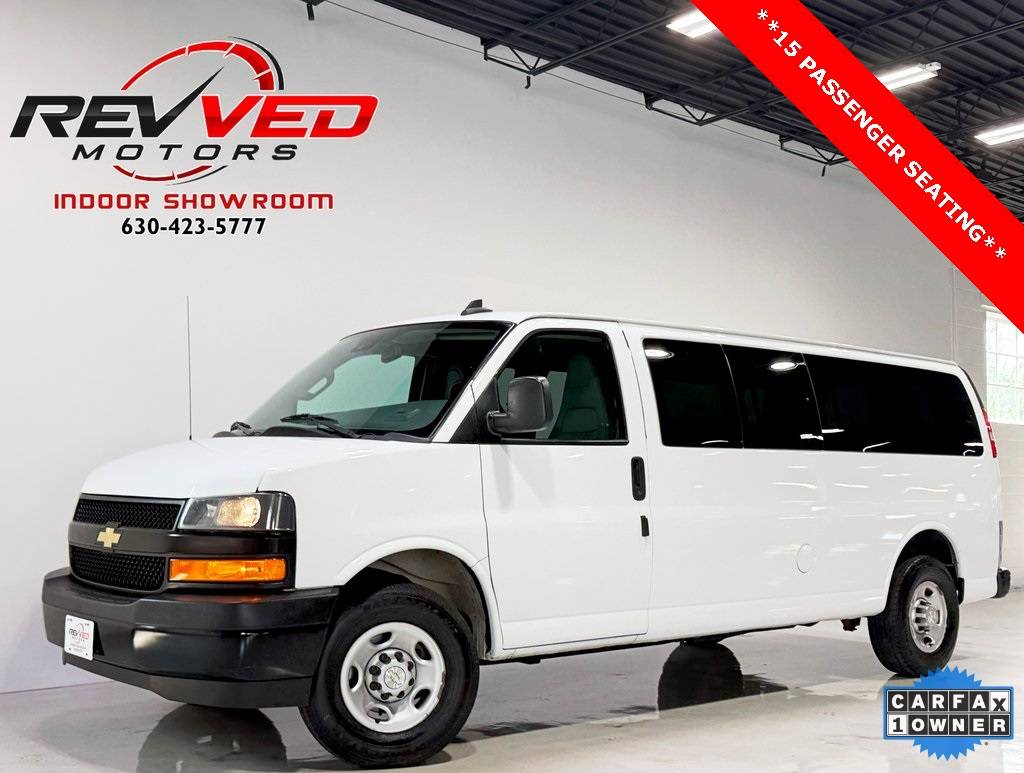 2021 Chevrolet Express Passenger LS — Passenger Van — 126,000 mi — Addison, IL
