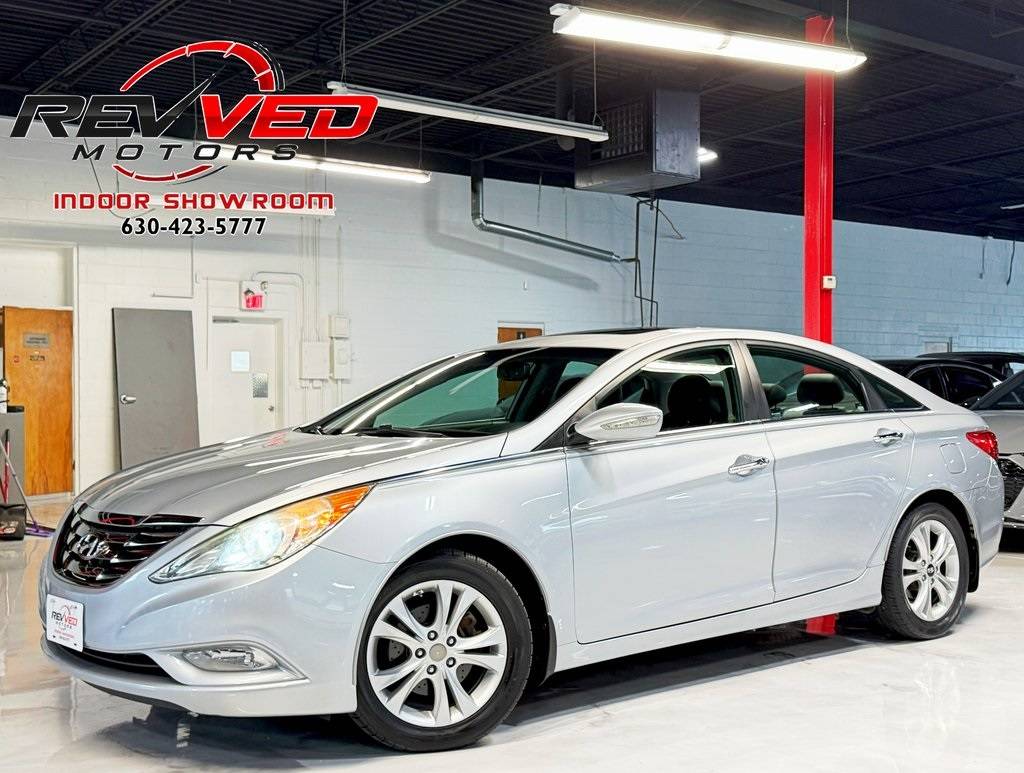 2011 Hyundai Sonata Limited — Sedan — 124,831 mi — Addison, IL