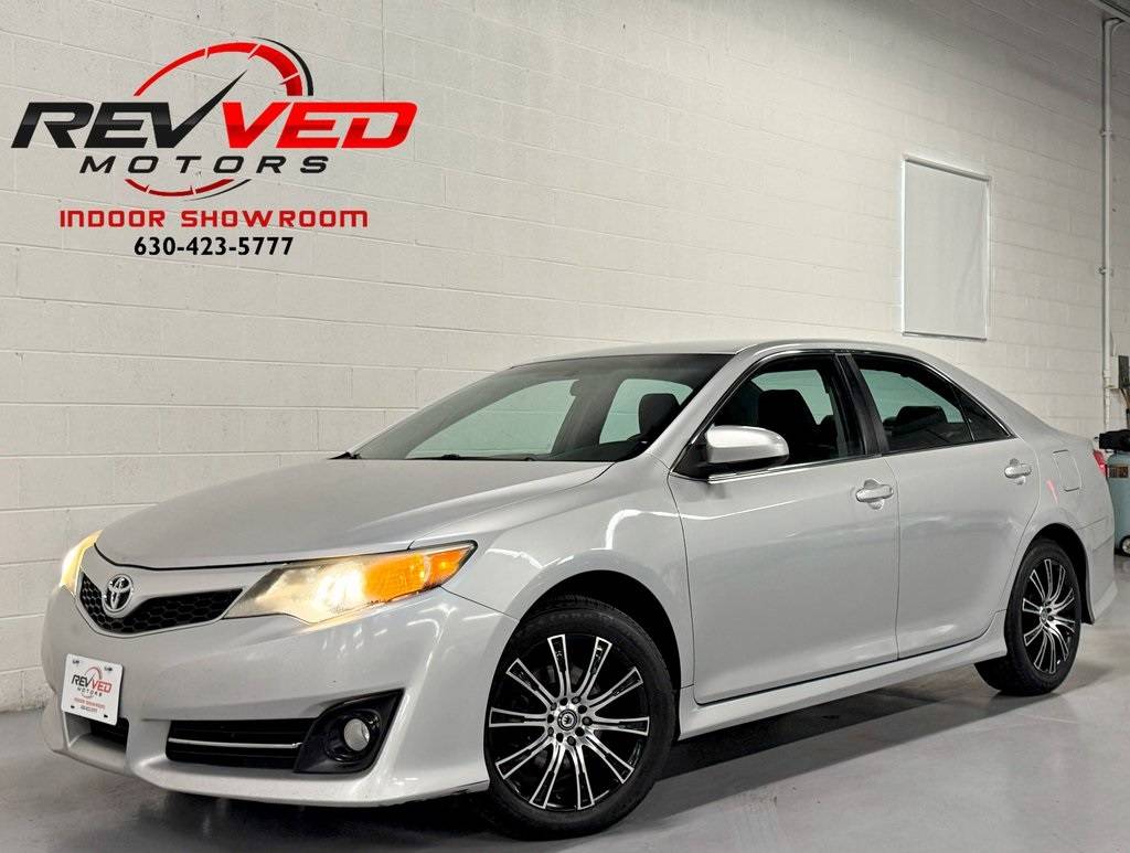 2014 Toyota Camry SE — Sedan — 273,862 mi — Addison, IL