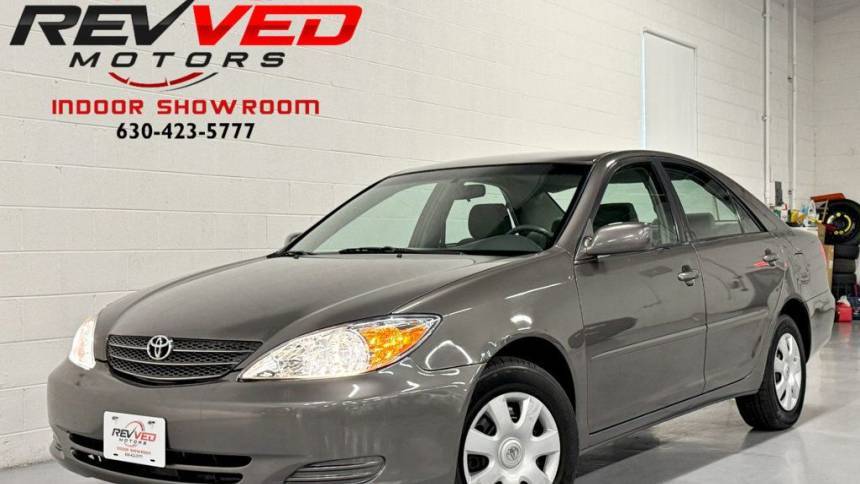 2004 Toyota Camry LE — Sedan — 203,308 mi — Addison, IL