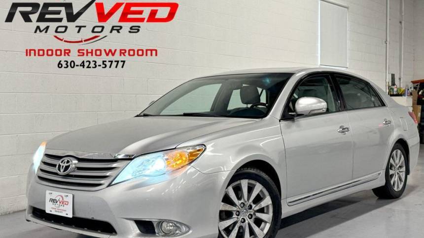 2011 Toyota Avalon Limited — Sedan — 247,879 mi — Addison, IL