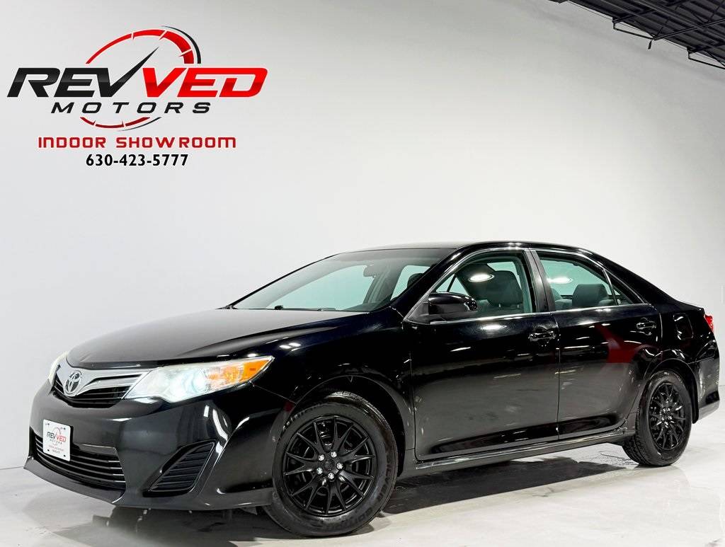 2014 Toyota Camry LE — Sedan — 200,532 mi — Addison, IL