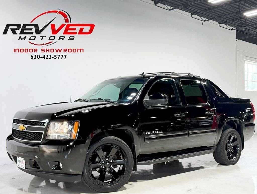 2012 Chevrolet Avalanche LT — Pickup Truck — 146,111 mi — Addison, IL