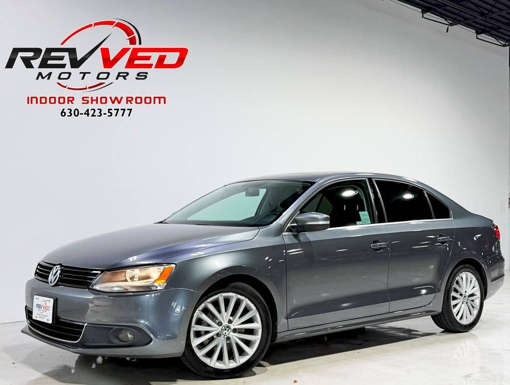 2011 Volkswagen Jetta SEL — Sedan — 163,725 mi — Addison, IL