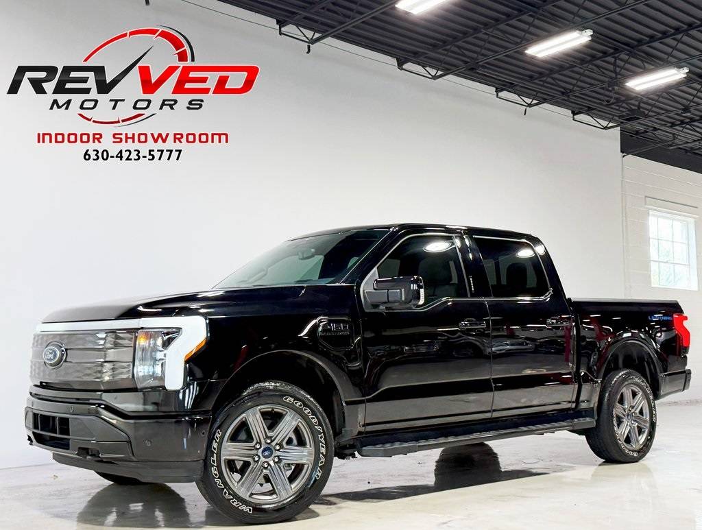 2023 Ford F-150 Lightning Platinum — Pickup Truck — 19,566 mi — Addison, IL