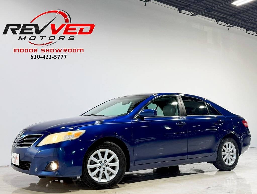 2010 Toyota Camry XLE V6 — Sedan — 94,287 mi — Addison, IL