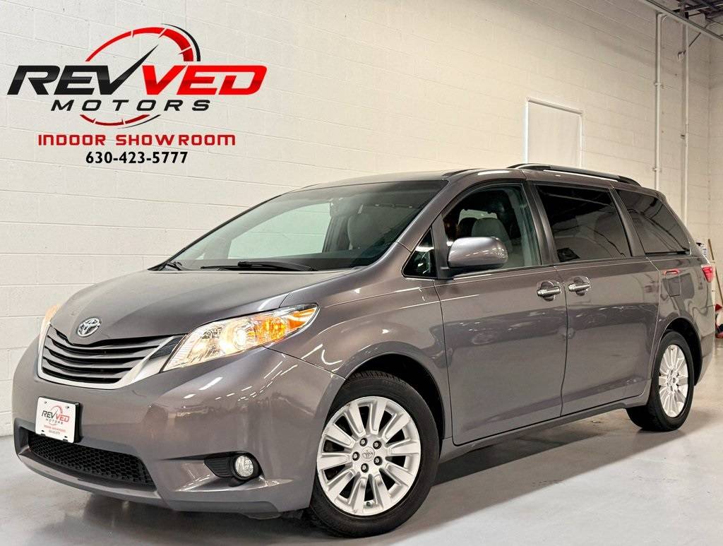 2015 Toyota Sienna XLE Premium — Minivan — 87,238 mi — Addison, IL