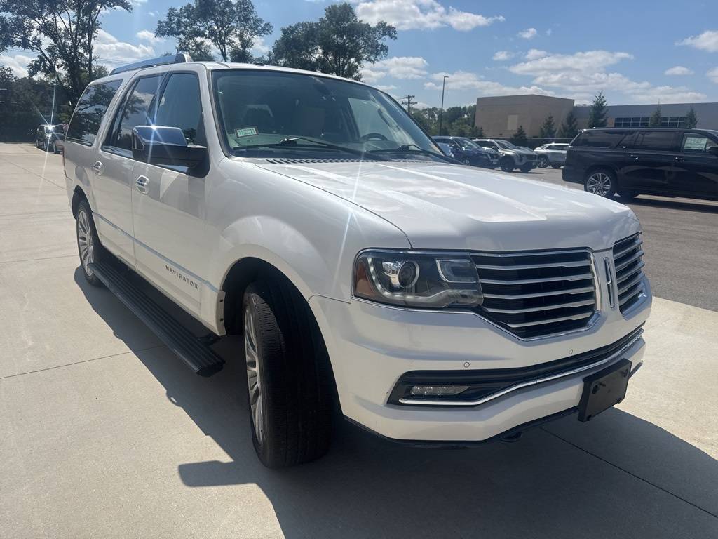 2015 Lincoln Navigator Standard — SUV — 155,943 mi — Addison, IL
