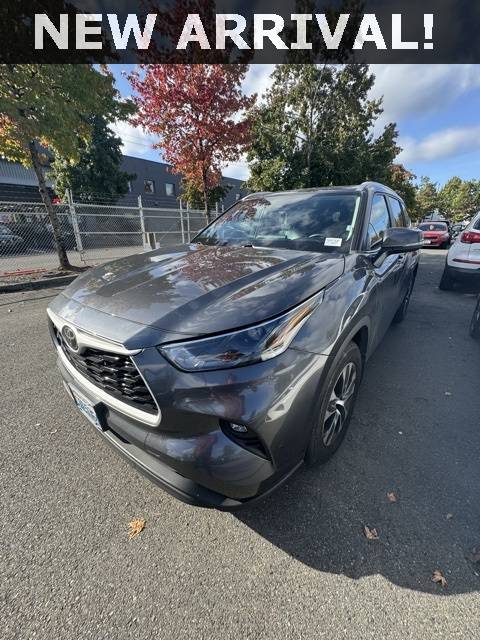 2023 Toyota Highlander XLE — SUV — 41,186 mi — Renton, WA