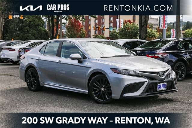 2022 Toyota Camry SE — Sedan — 63,709 mi — Renton, WA