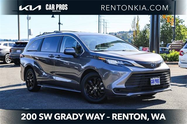 2022 Toyota Sienna LE — Minivan — 109,447 mi — Renton, WA