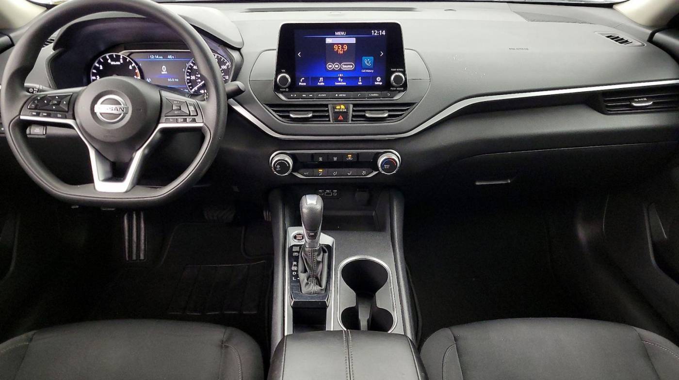 2022 Nissan Altima SV — Sedan — 53,875 mi — Bakersfield, CA