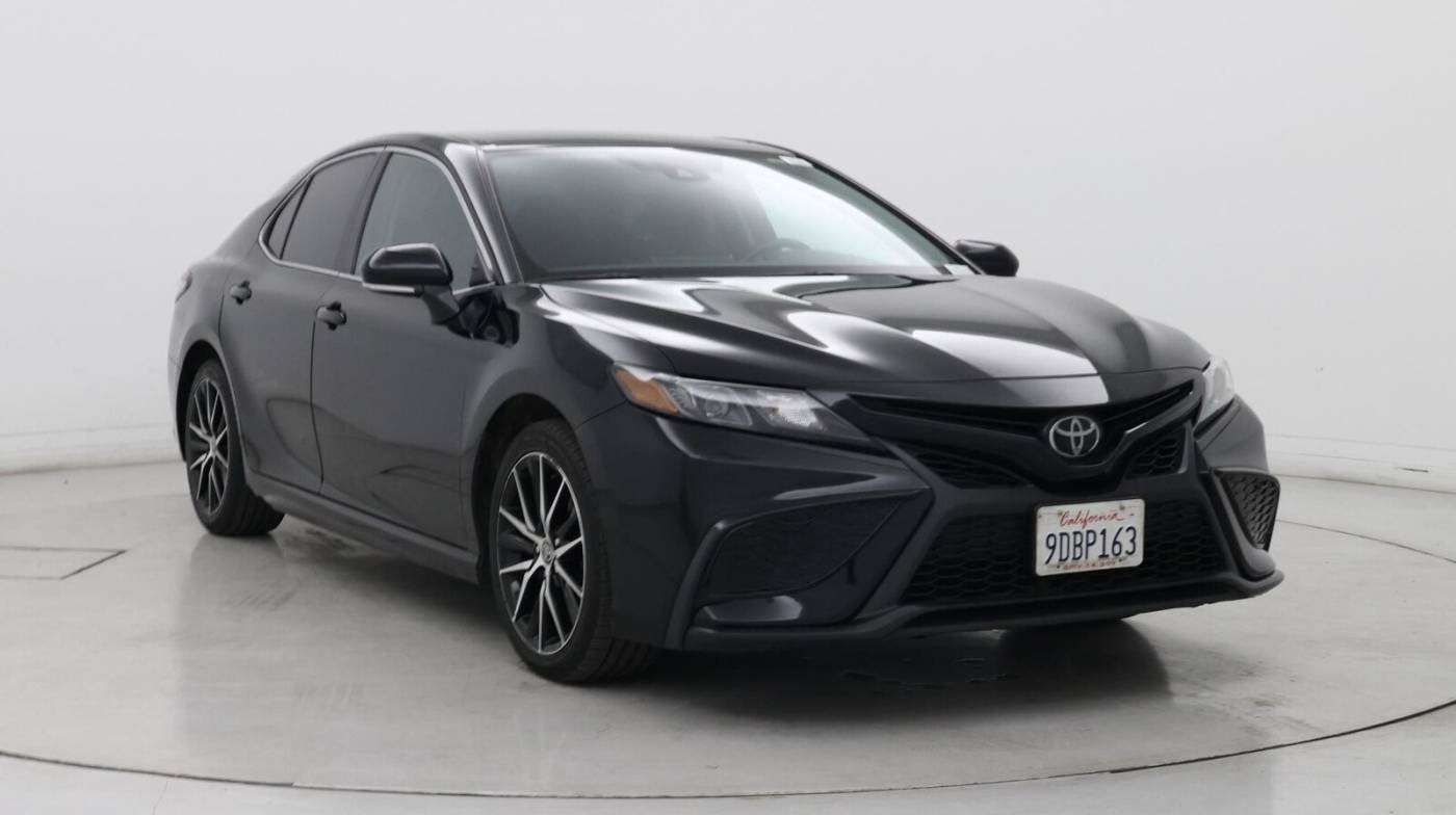 2023 Toyota Camry SE — Sedan — 47,299 mi — Bakersfield, CA