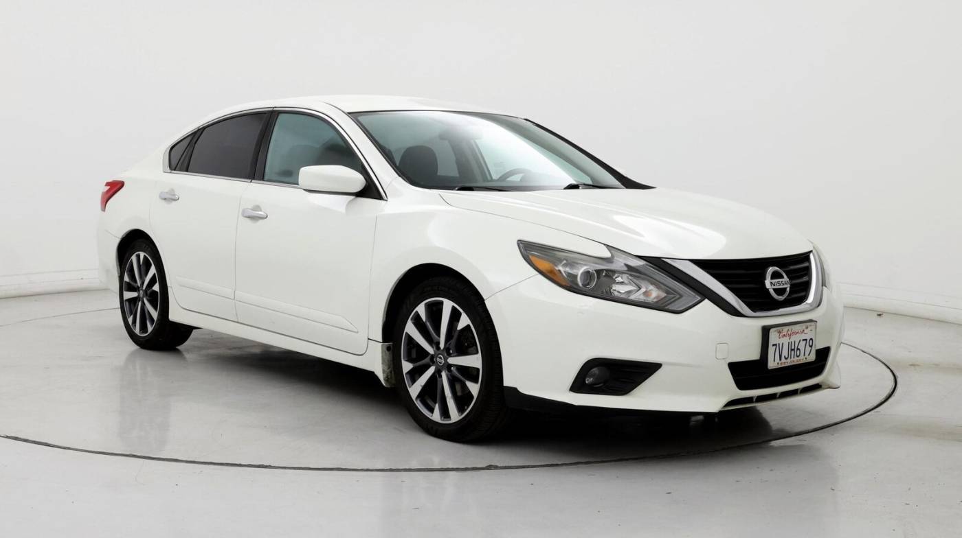 2016 Nissan Altima 2.5 SR — Sedan — 127,909 mi — Bakersfield, CA