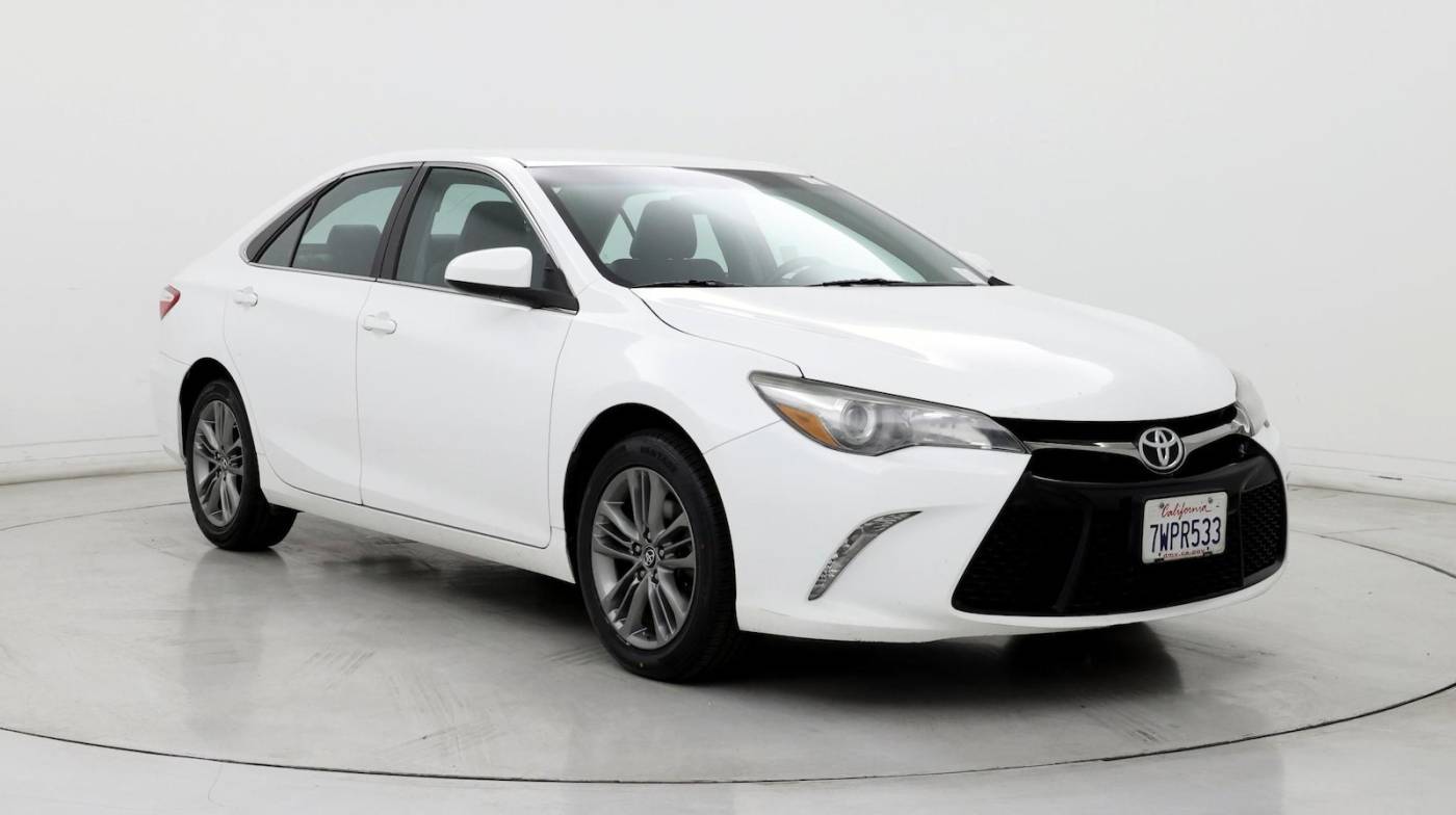 2017 Toyota Camry SE — Sedan — 94,888 mi — Bakersfield, CA