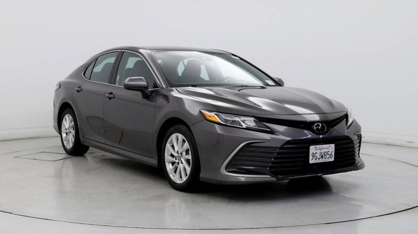 2023 Toyota Camry LE — Sedan — 17,184 mi — Bakersfield, CA