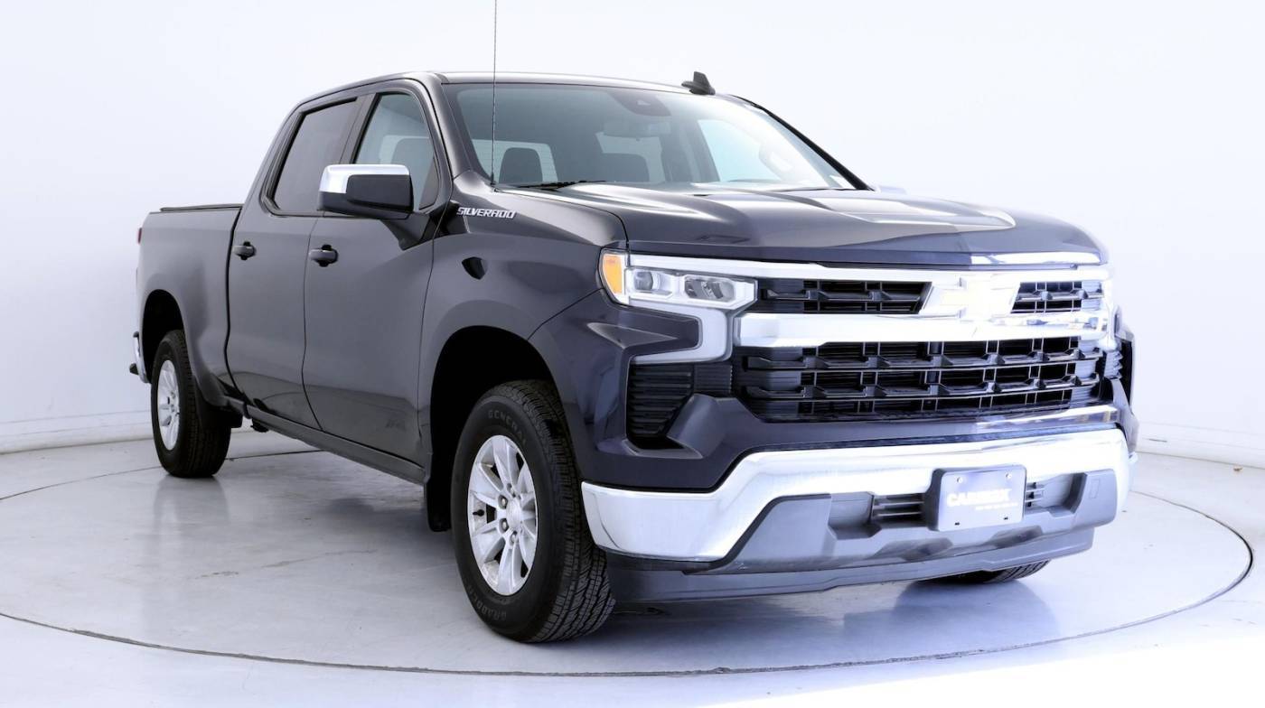 2022 Chevrolet Silverado 1500 LT — Pickup Truck — 5,495 mi — Bakersfield, CA