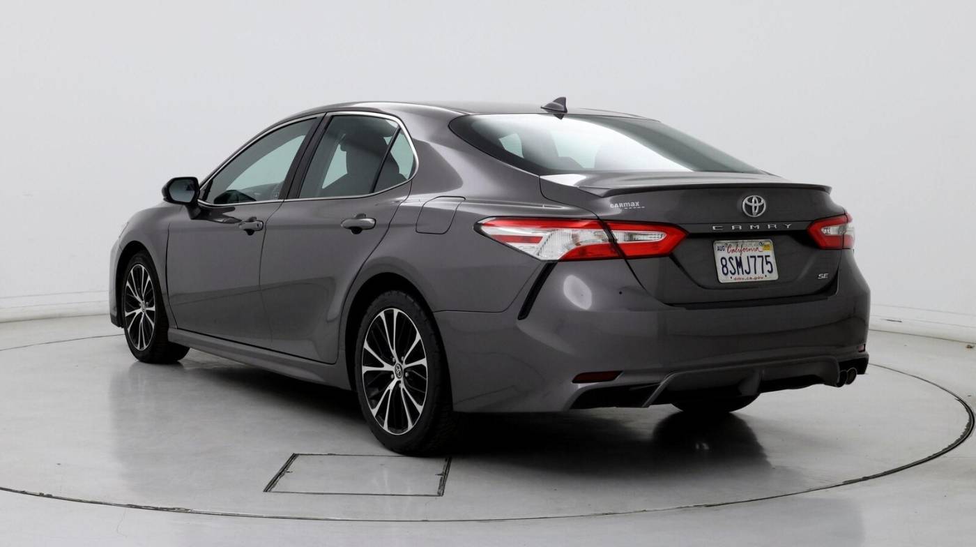 2020 Toyota Camry SE — Sedan — 90,012 mi — Bakersfield, CA