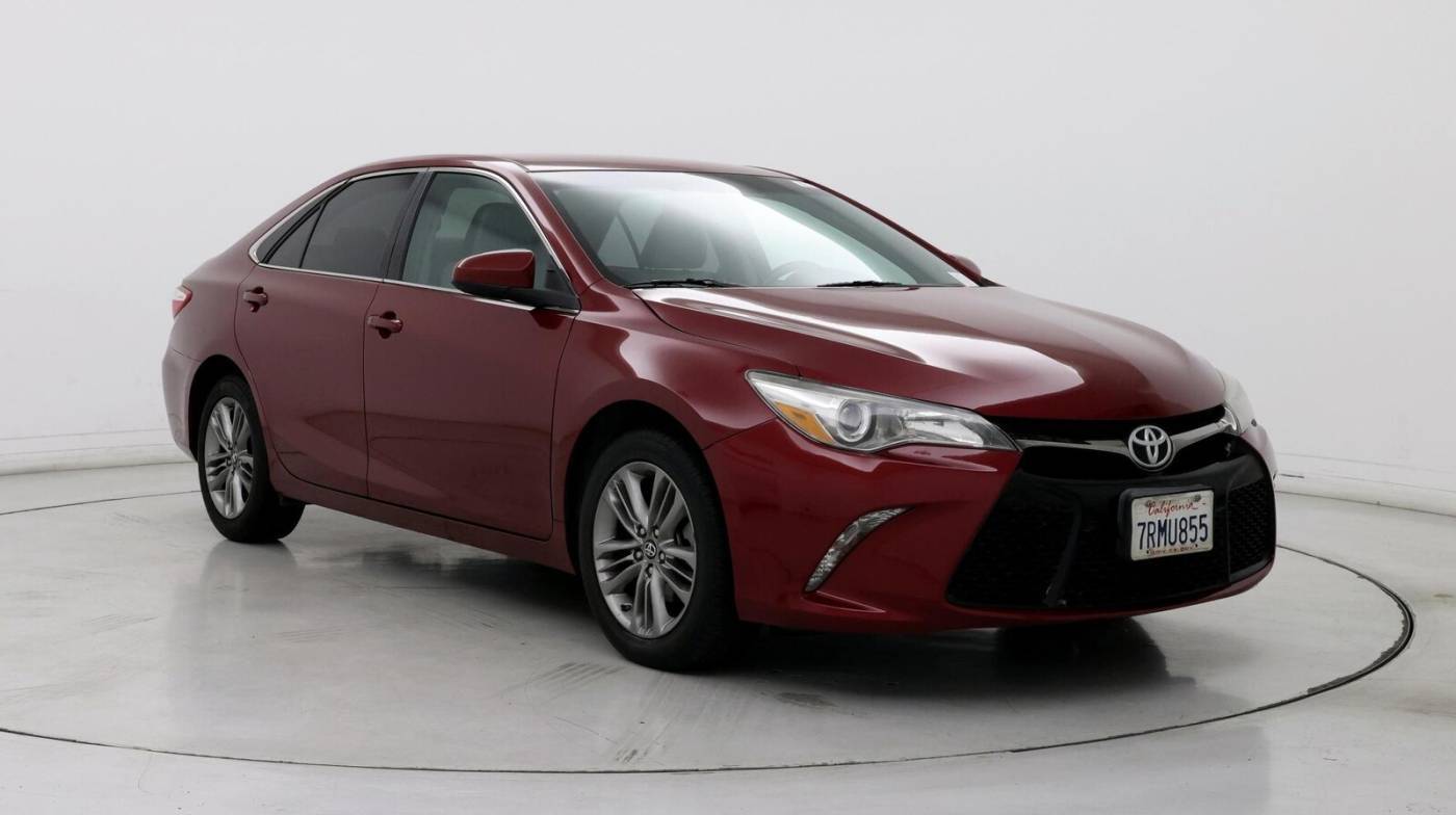 2016 Toyota Camry SE — Sedan — 107,462 mi — Bakersfield, CA
