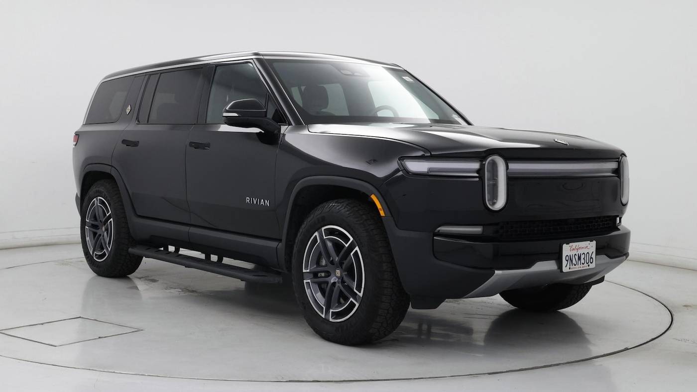 2025 Rivian R1S
