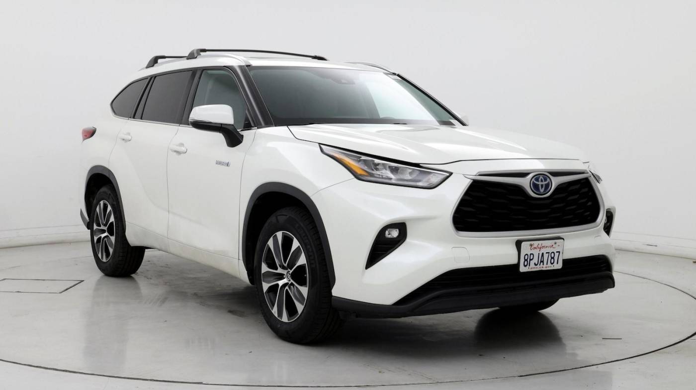 2020 Toyota Highlander Hybrid XLE — SUV — 49,525 mi — Bakersfield, CA