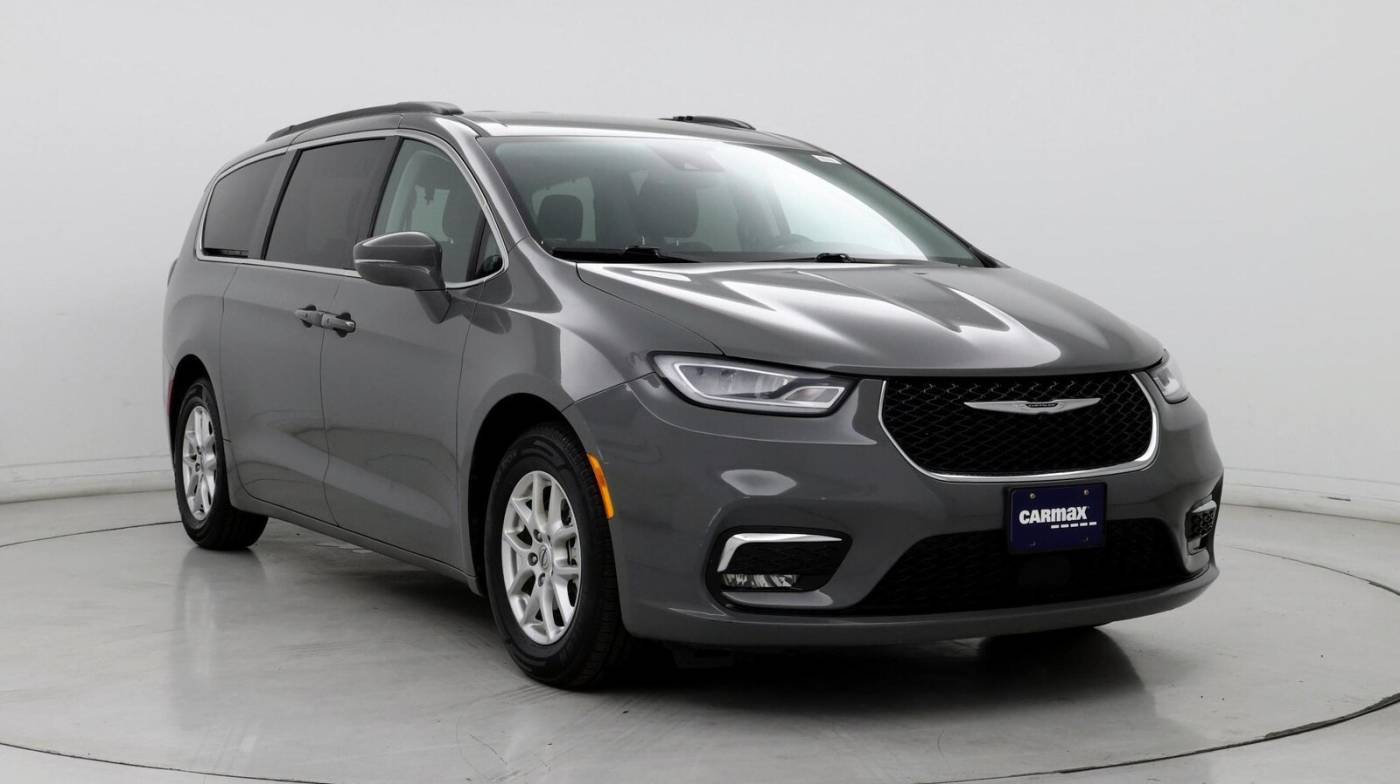 2022 Chrysler Pacifica Touring L — Minivan — 49,307 mi — Bakersfield, CA