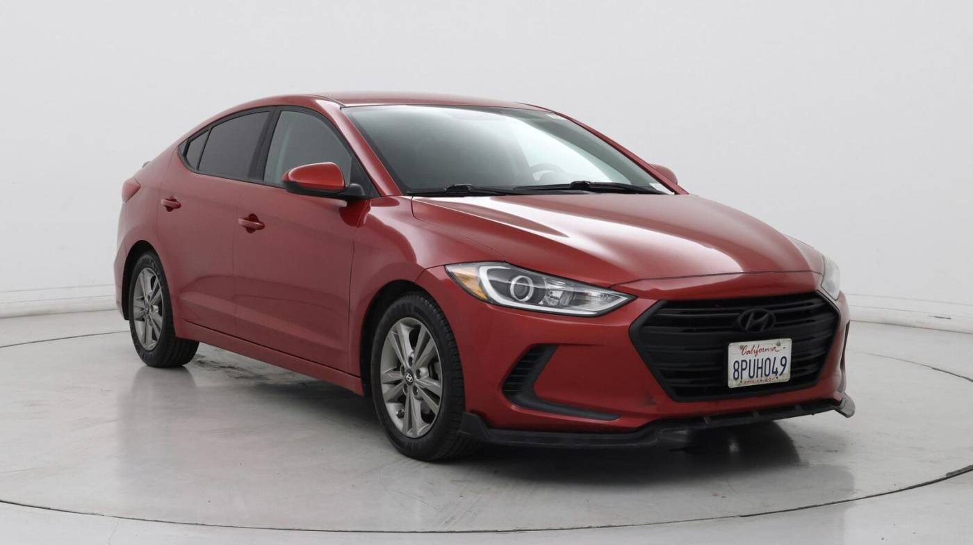 2017 Hyundai Elantra SE — Sedan — 124,994 mi — Bakersfield, CA
