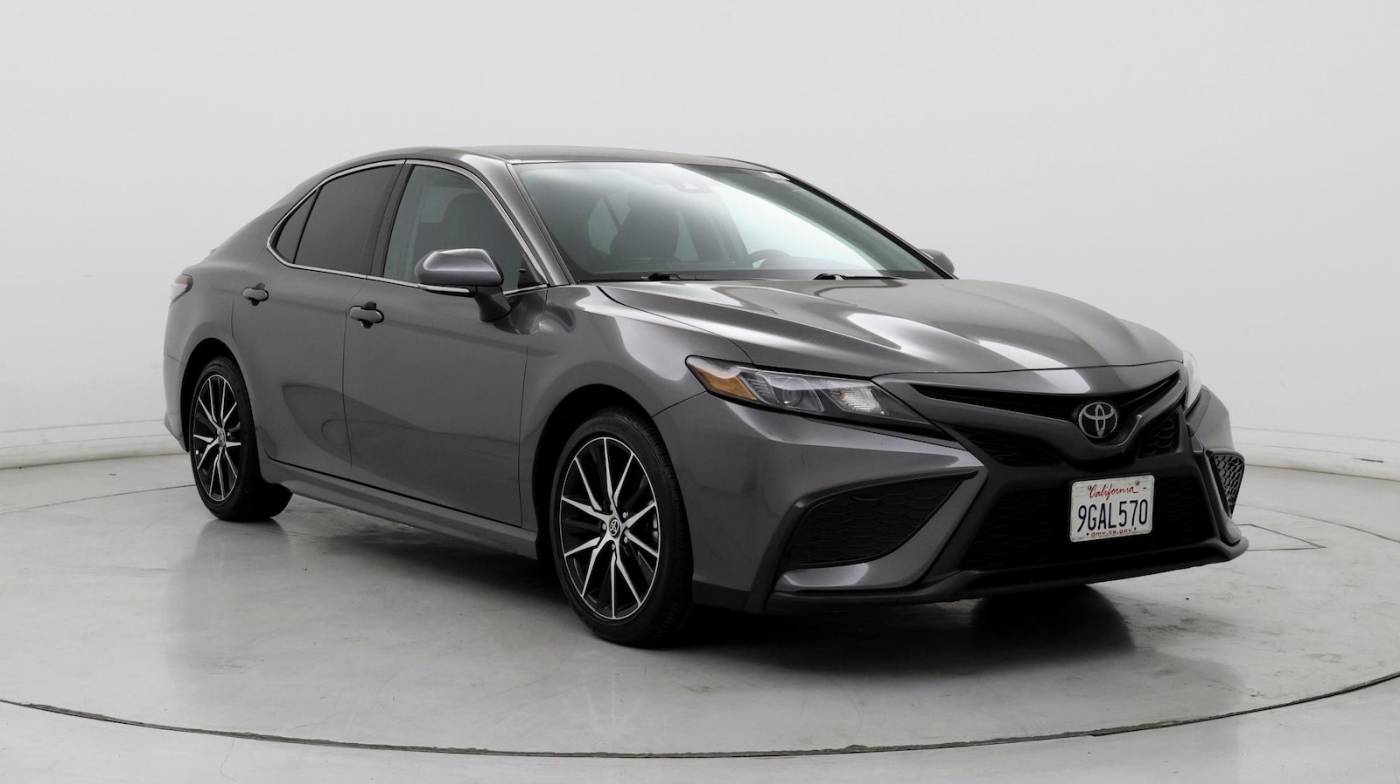 2023 Toyota Camry SE — Sedan — 19,723 mi — Bakersfield, CA