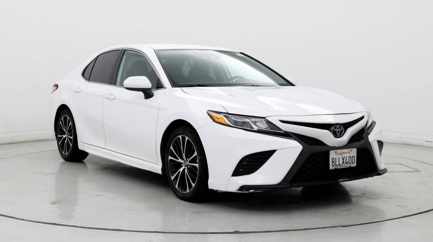 2019 Toyota Camry SE — Sedan — 67,207 mi — Bakersfield, CA