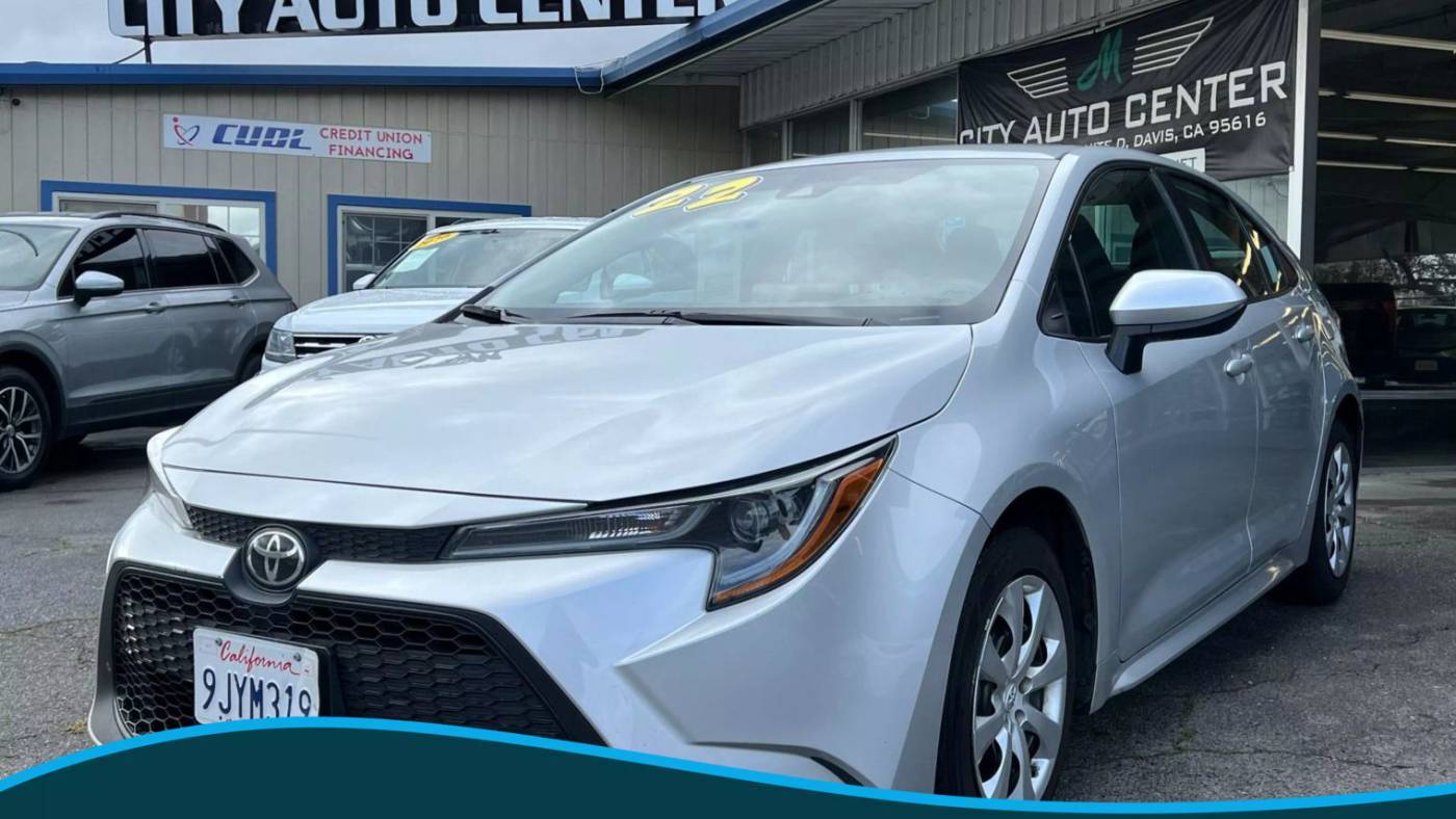 2022 Toyota Corolla LE — Sedan — 106,000 mi — Davis, CA