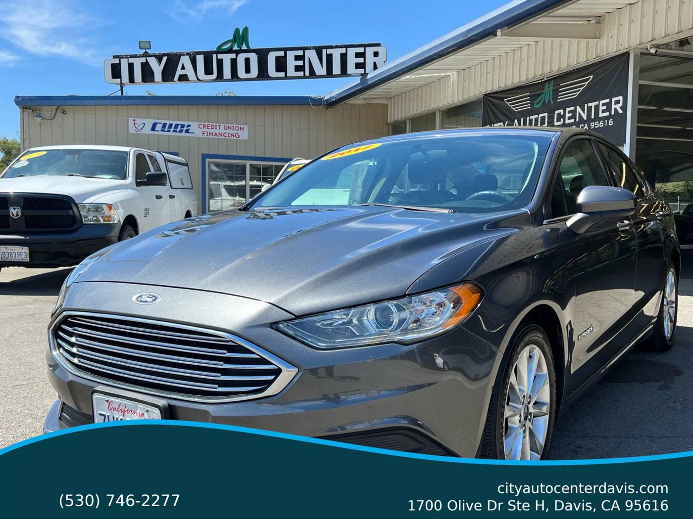2017 Ford Fusion Hybrid SE — Sedan — 116,322 mi — Davis, CA