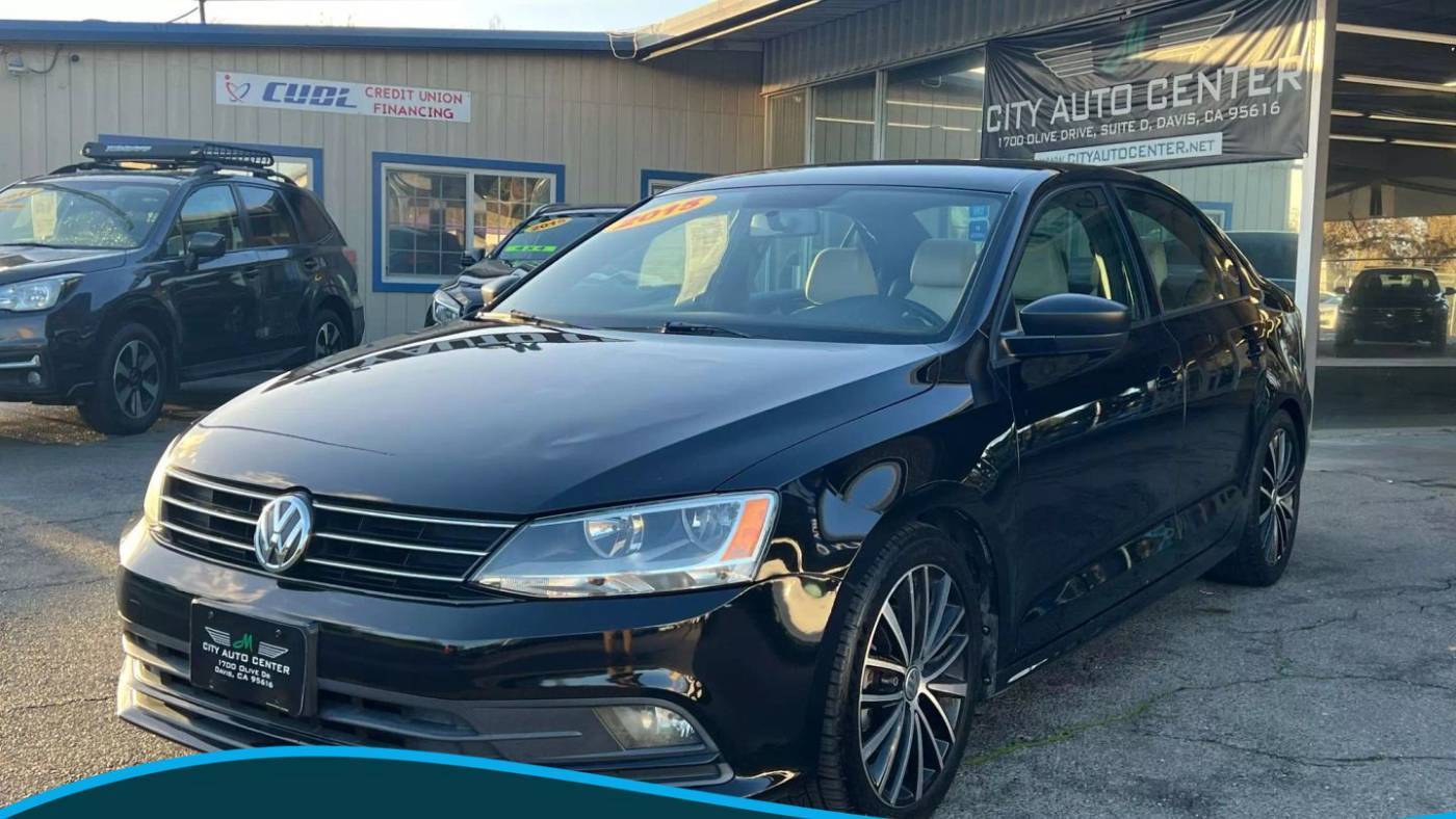 2015 Volkswagen Jetta 1.8T Sport — Sedan — 137,423 mi — Davis, CA