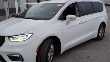 2021 Chrysler Pacifica Touring — Minivan — 120,182 mi — Blackfoot, ID