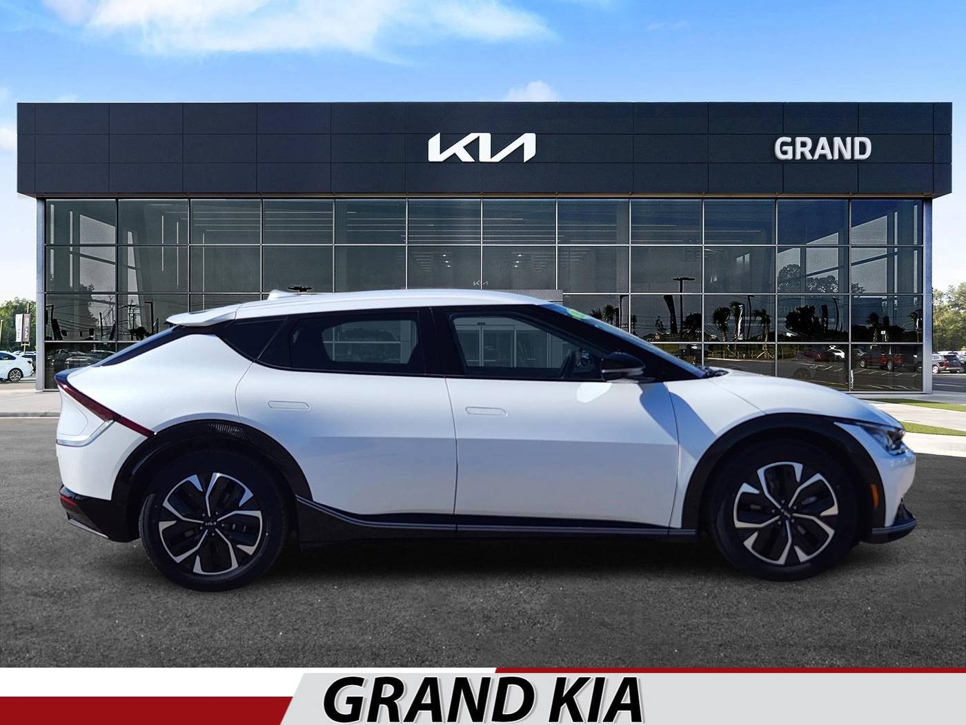 2022 Kia EV6 Wind — SUV — 21,430 mi — Thornton, CO