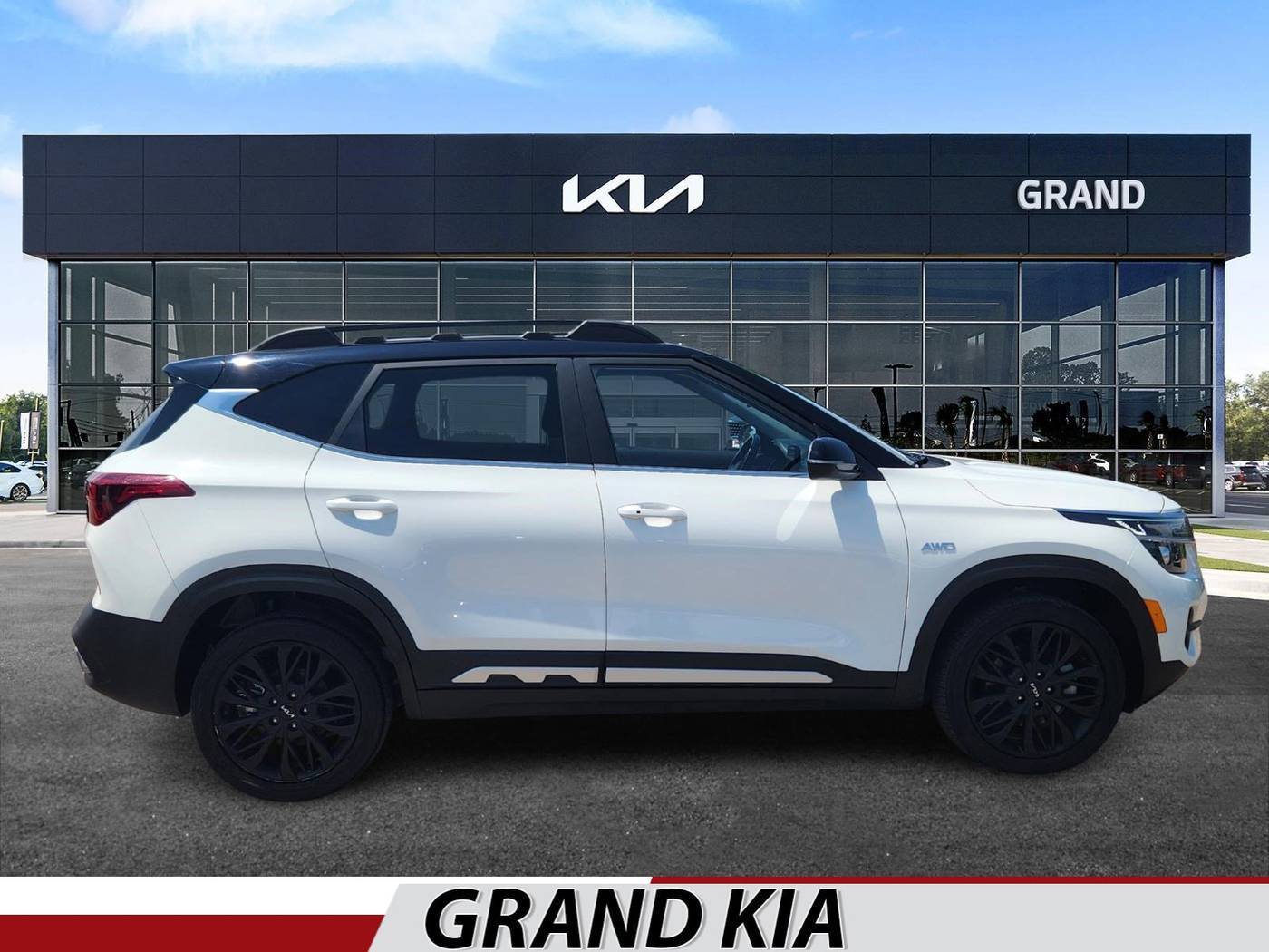 2023 Kia Seltos Nightfall — SUV — 28,410 mi — Thornton, CO