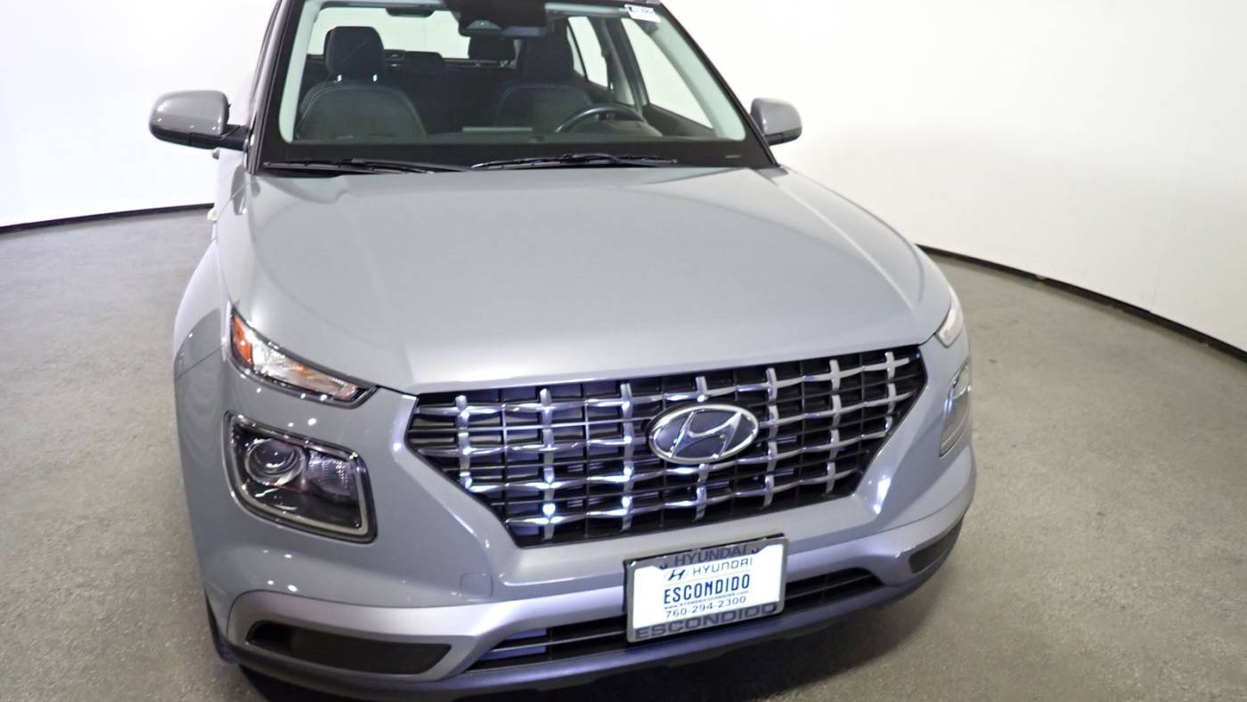 2023 Hyundai Venue SEL — SUV — 15,495 mi — Escondido, CA