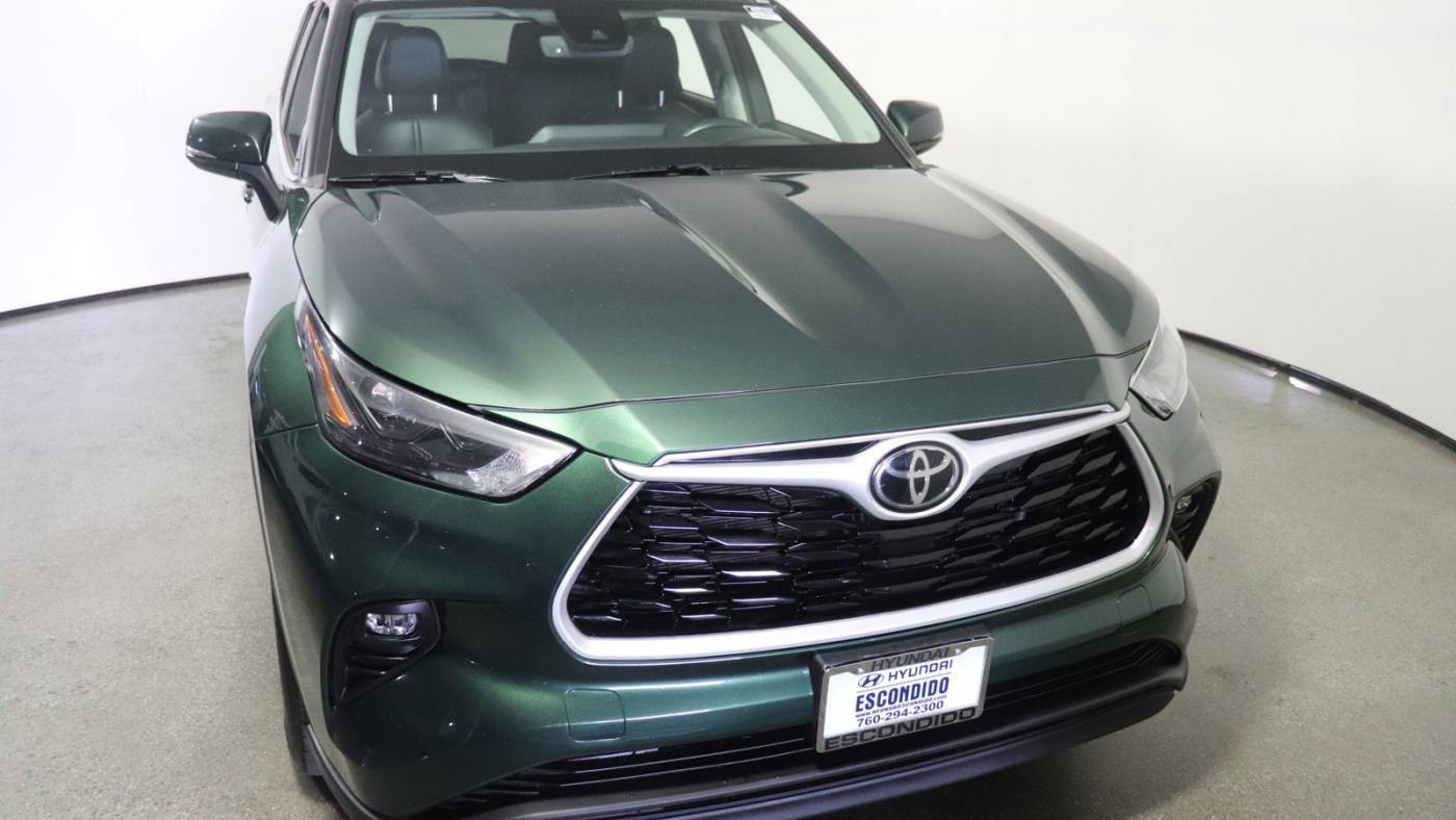 2023 Toyota Highlander XLE — SUV — 39,746 mi — Escondido, CA