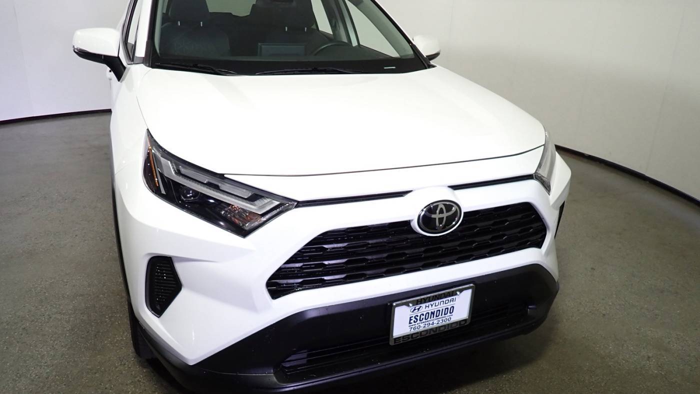 2023 Toyota RAV4 XLE — SUV — 24,271 mi — Escondido, CA