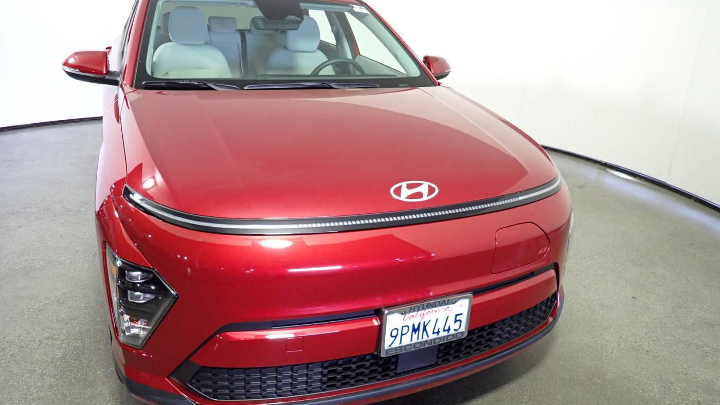 2025 Hyundai Kona Electric SEL — SUV — 1,866 mi — Escondido, CA
