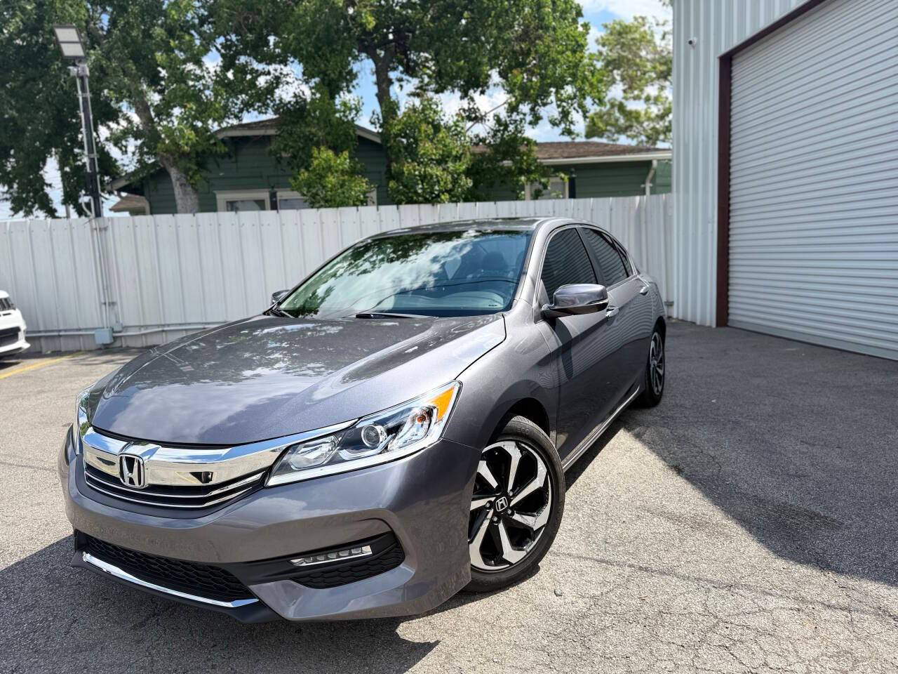 2017 Honda Accord EX-L — Sedan — 52,756 mi — Houston, TX