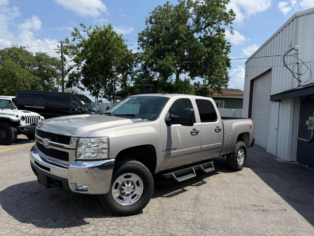 2008 Chevrolet Silverado 2500HD WT — Pickup Truck — 155,744 mi — Houston, TX