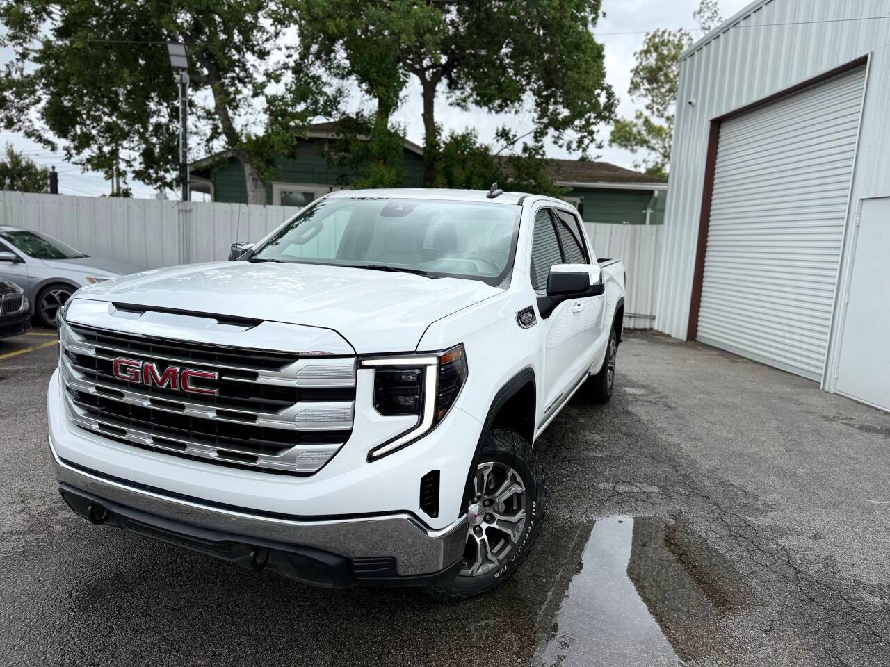 2022 GMC Sierra 1500 SLE — Pickup Truck — 73,138 mi — Houston, TX