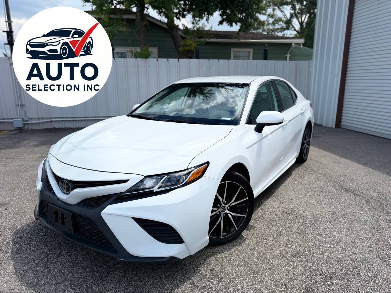 2020 Toyota Camry SE — Sedan — 105,594 mi — Houston, TX