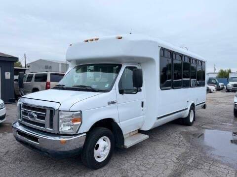 2014 Ford Econoline Commercial Cutaway E-450