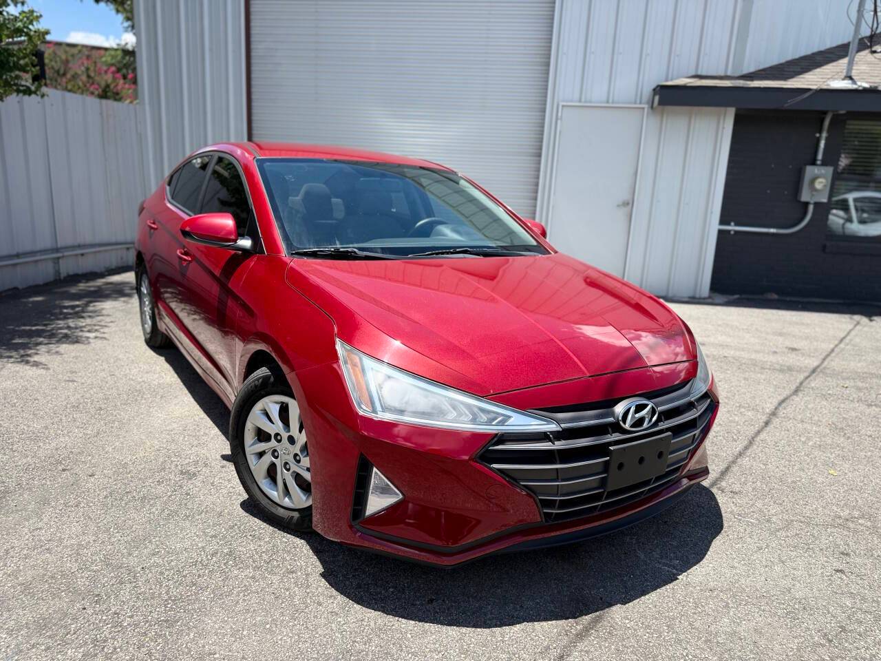 2019 Hyundai Elantra SE — Sedan — 97,318 mi — Houston, TX