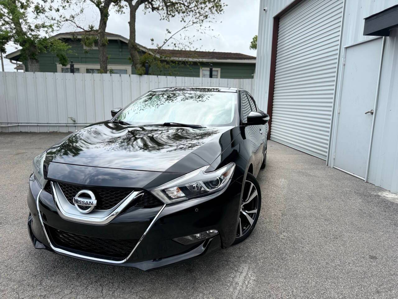 2017 Nissan Maxima Platinum — Sedan — 35,592 mi — Houston, TX