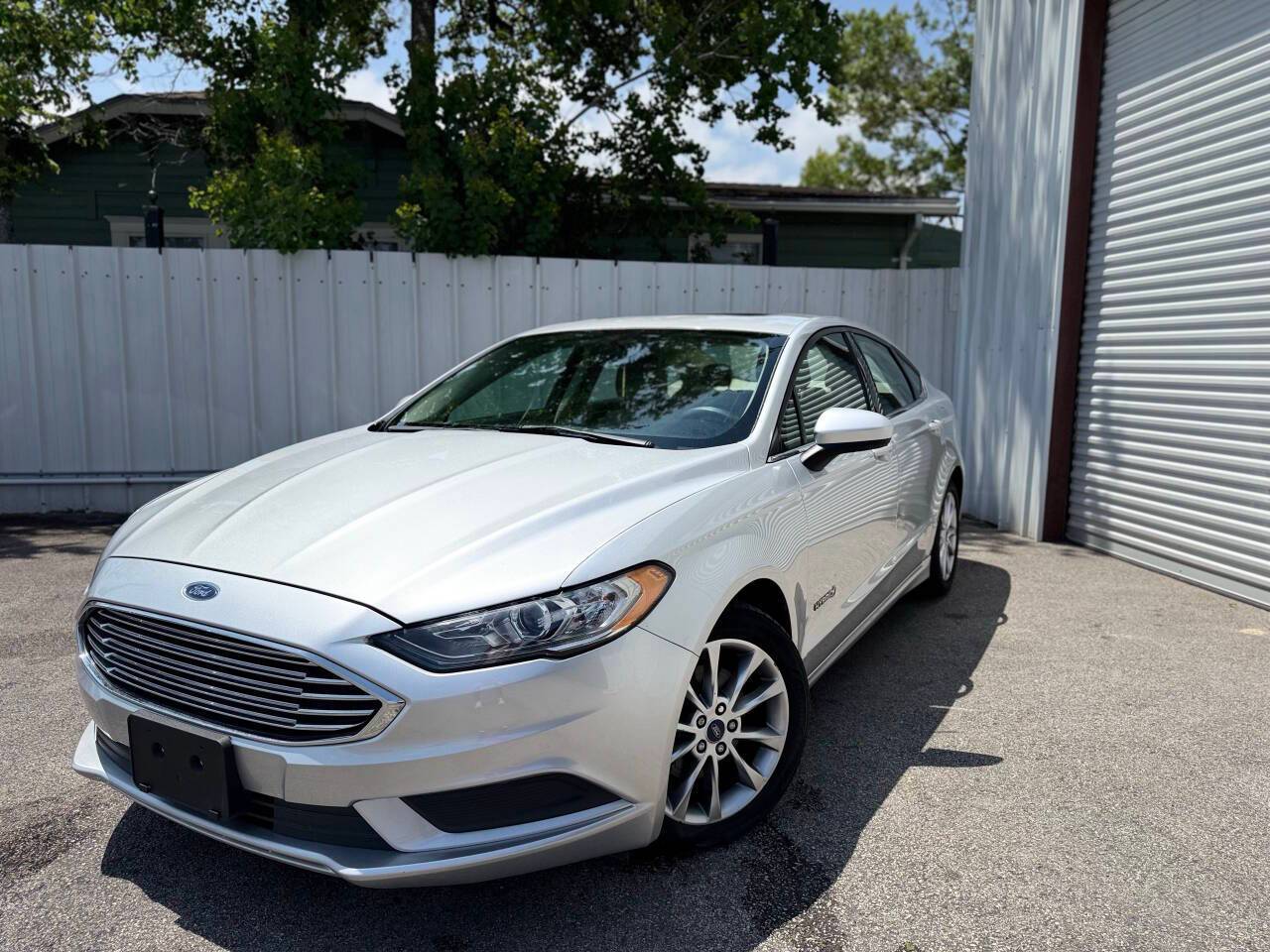 2017 Ford Fusion Hybrid SE — Sedan — 45,994 mi — Houston, TX
