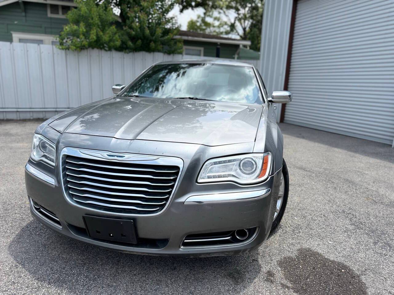 2011 Chrysler 300 Limited — Sedan — 156,530 mi — Houston, TX