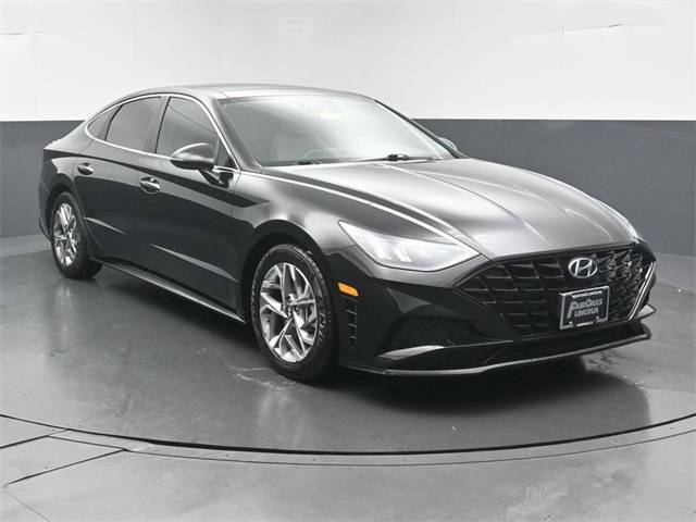 2020 Hyundai Sonata SEL — Sedan — 61,859 mi — Naperville, IL