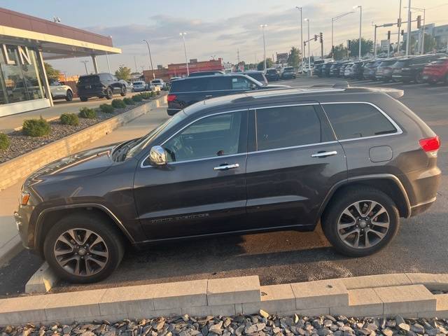 2018 Jeep Grand Cherokee Overland — SUV — 122,194 mi — Naperville, IL